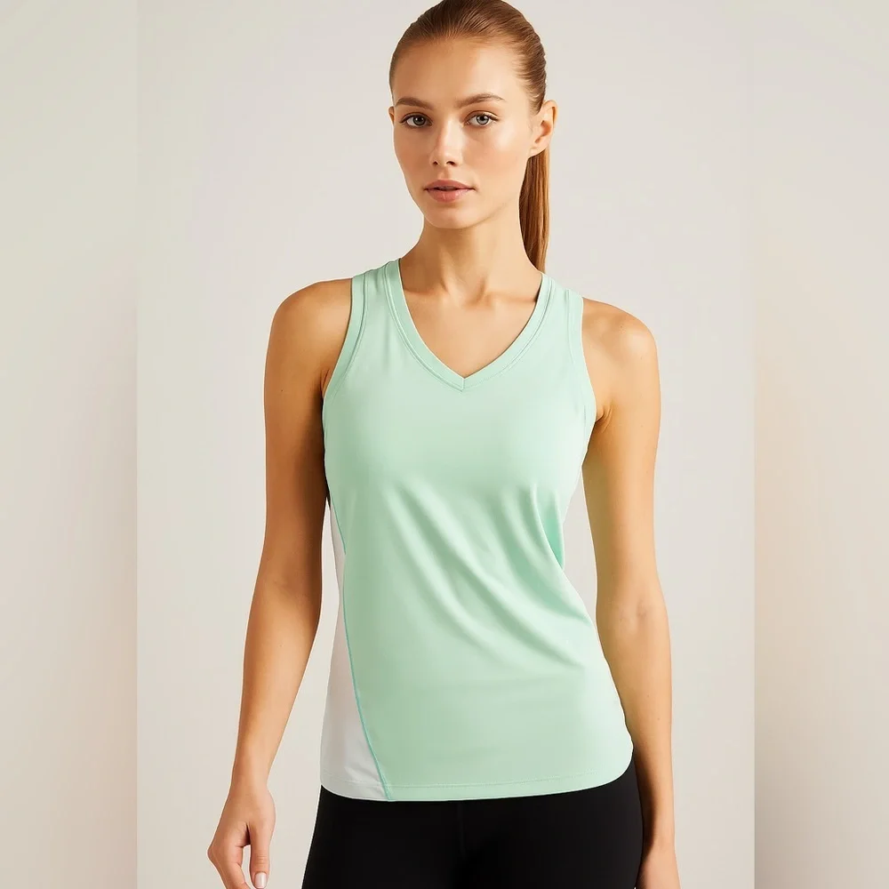 ALO Yoga Green Fitted Tank Top 💚🤍 - Picture 12 of 13